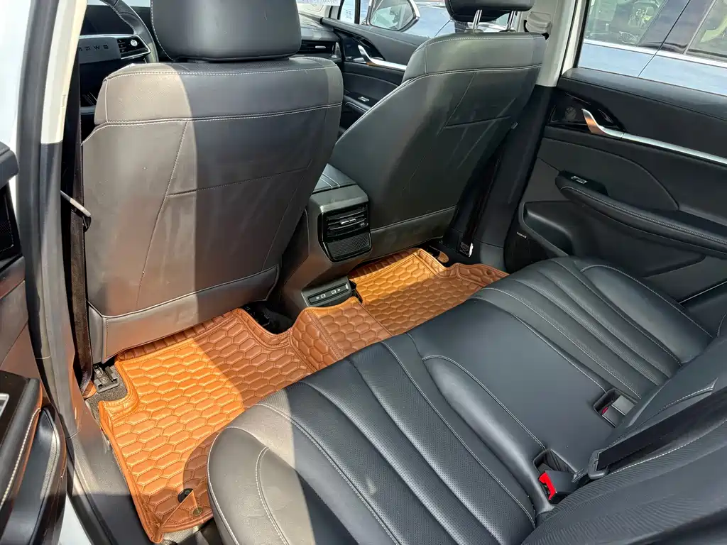 Roewe RX5 MAX — фото 6