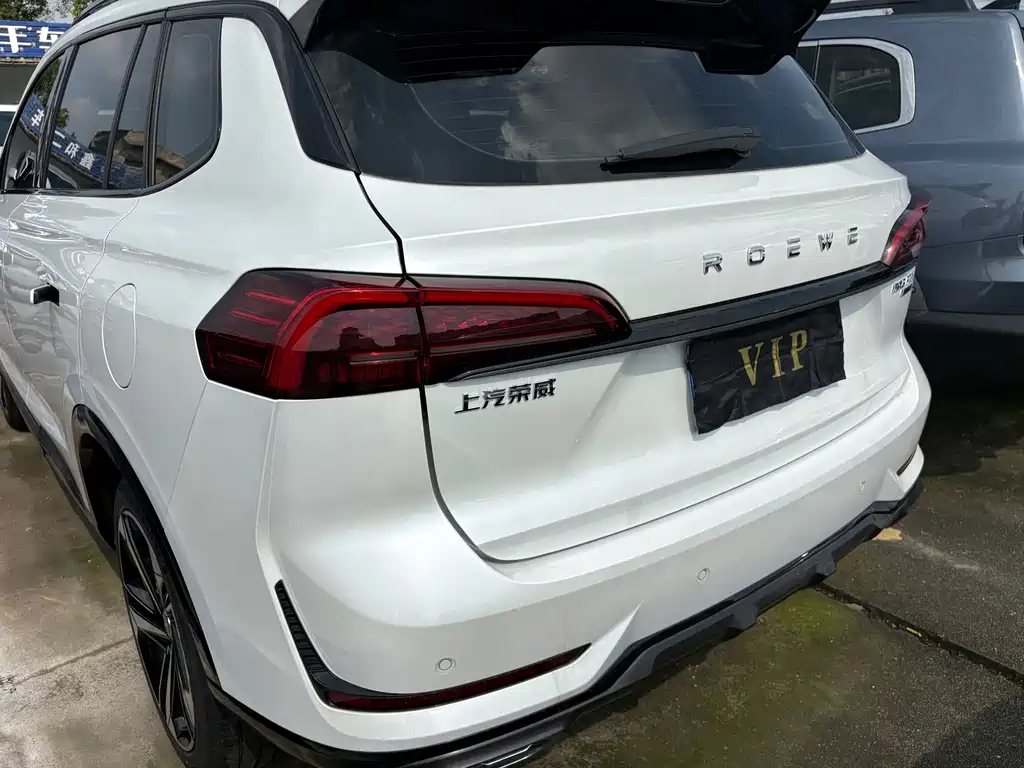 Roewe RX5 MAX — фото 10