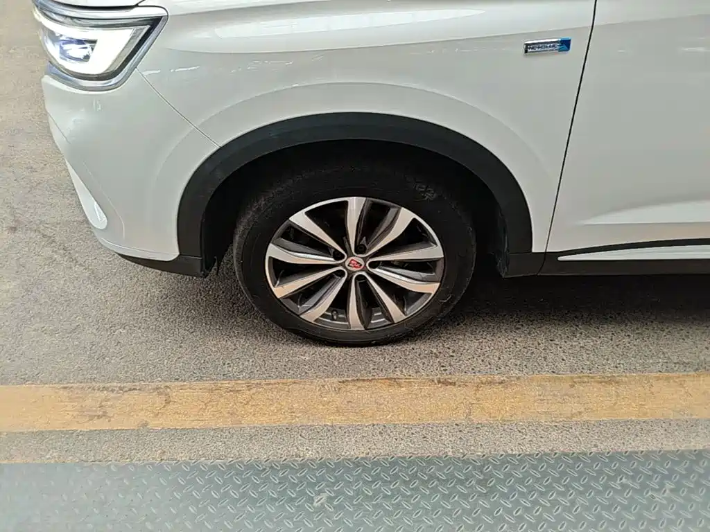 Roewe RX5 MAX — фото 23