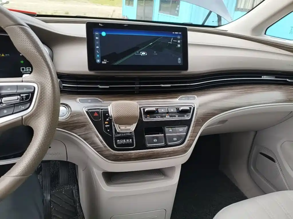 Roewe iMAX8 — фото 13
