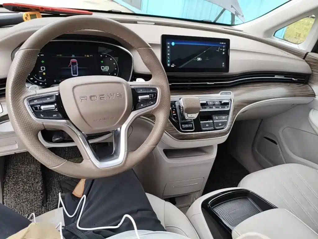 Roewe iMAX8 — фото 10