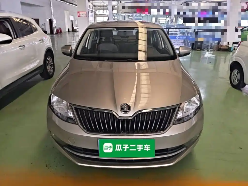 Skoda Rapid — фото 3