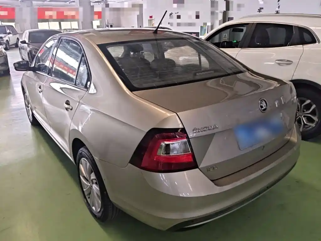 Skoda Rapid — фото 5
