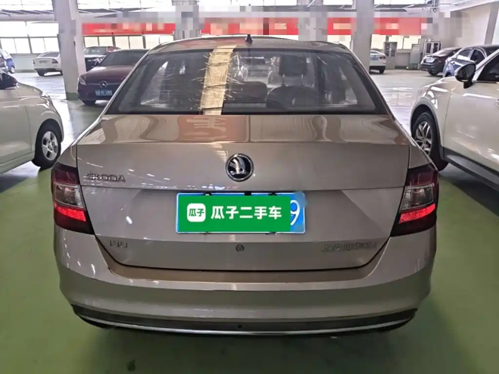 Skoda Rapid — фото 6