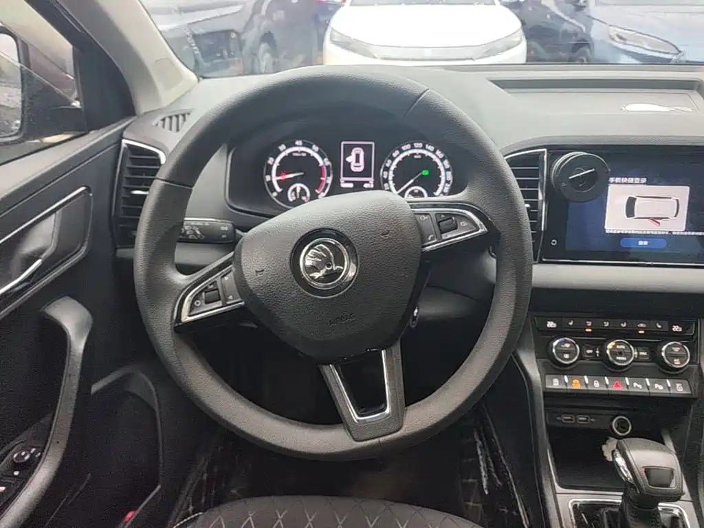 Skoda Karoq — фото 3
