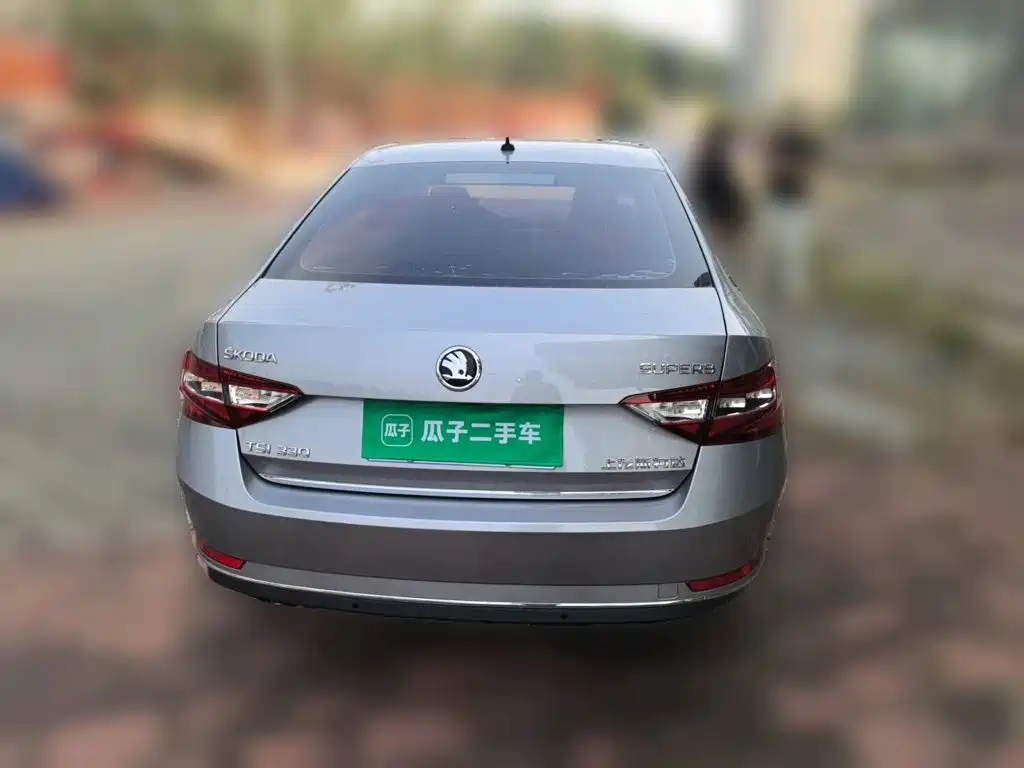 Skoda Superb — фото 3
