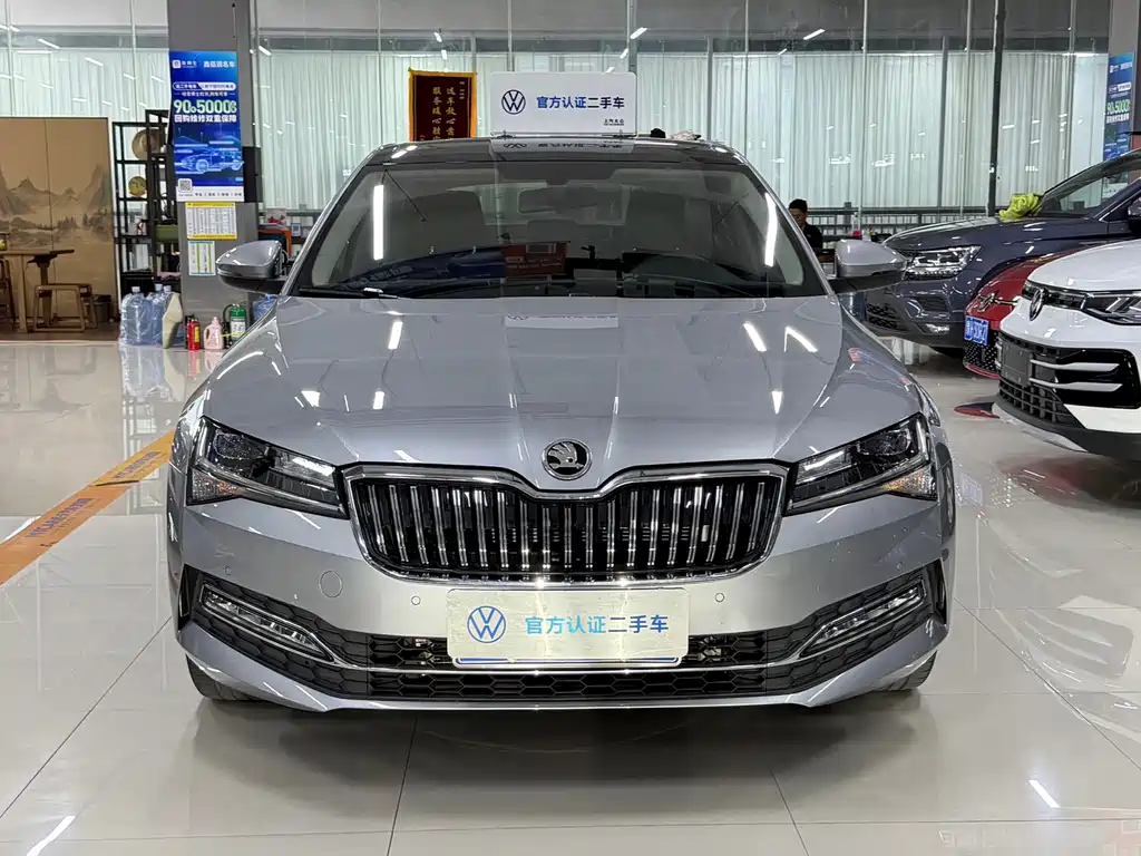 Skoda Superb — фото 3