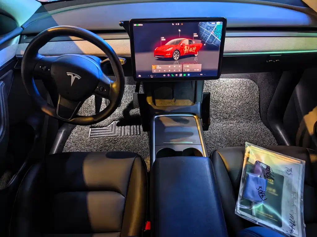 Tesla Model Y — фото 5