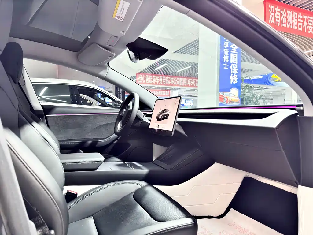 Tesla Model 3 — фото 14