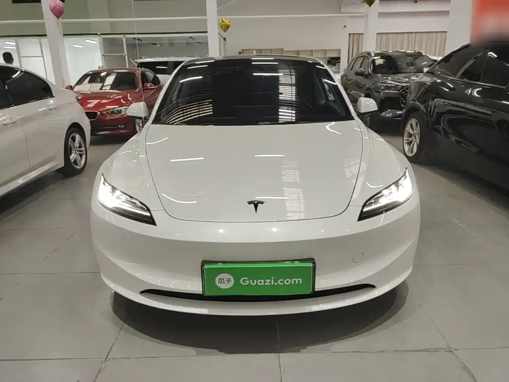 Tesla Model 3 — фото 3