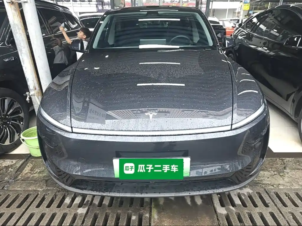 Tesla Model Y — фото 3