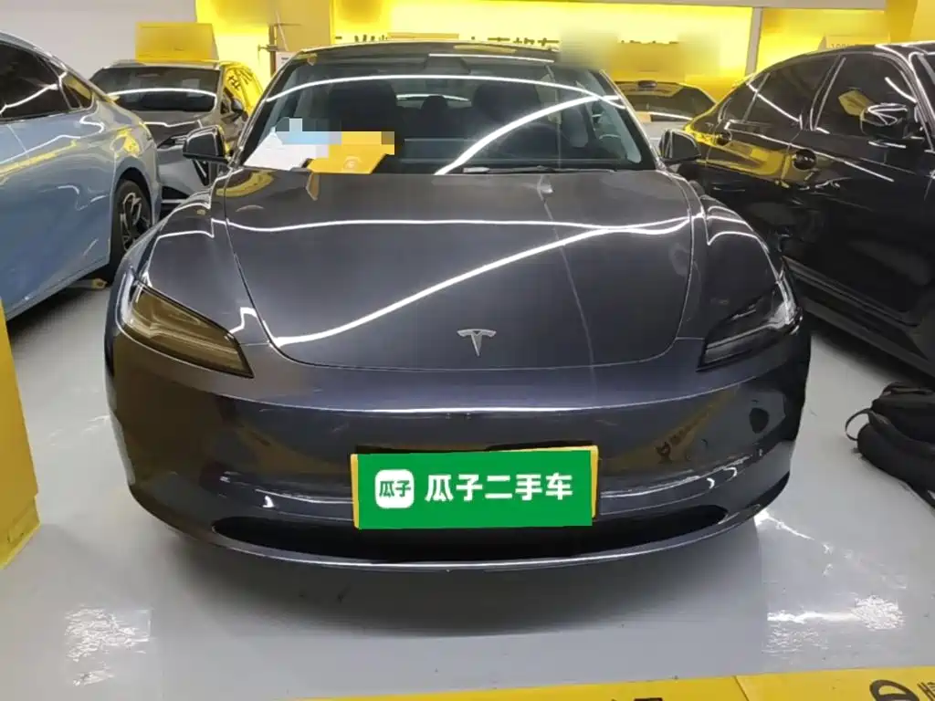 Tesla Model 3 — фото 3