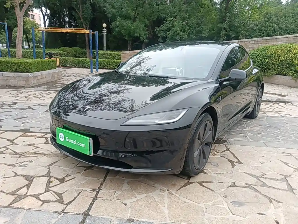 Tesla Model 3 — фото 2