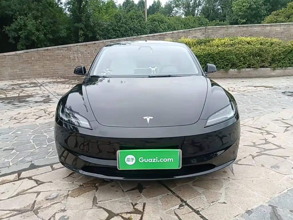 Tesla Model 3 — фото 3