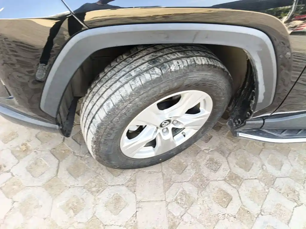 Toyota RAV4 — фото 23