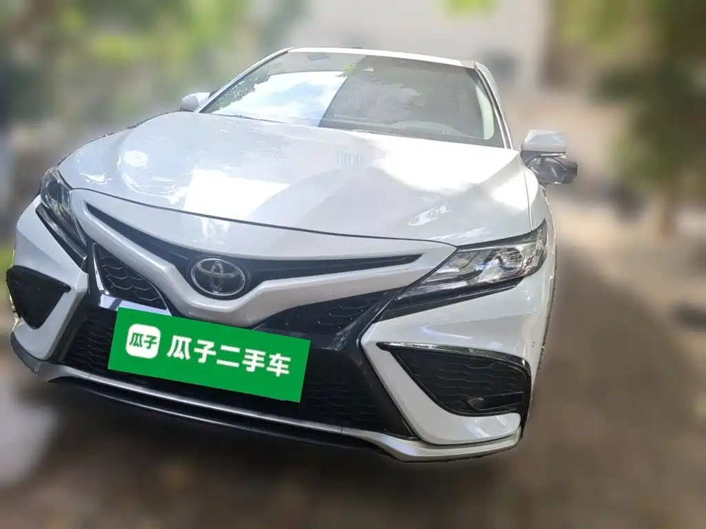 Toyota Camry — фото 23