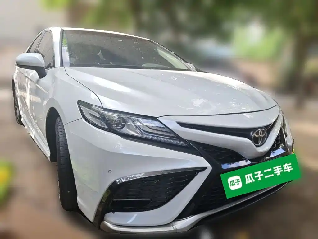 Toyota Camry — фото 24