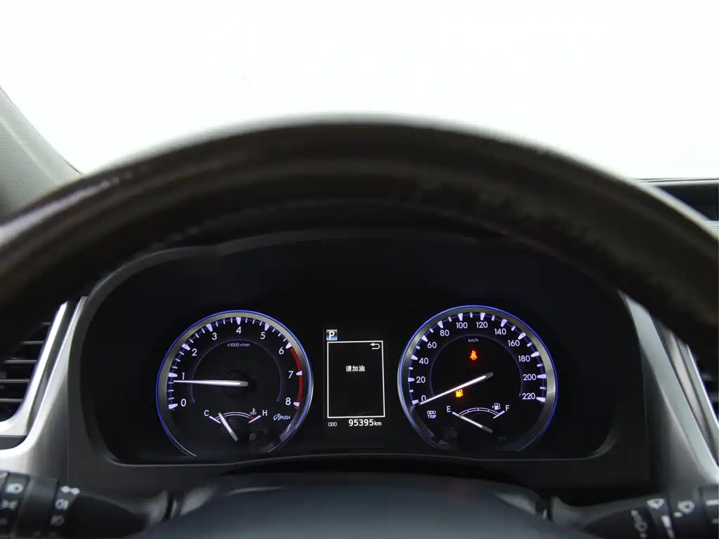Toyota Highlander — фото 10