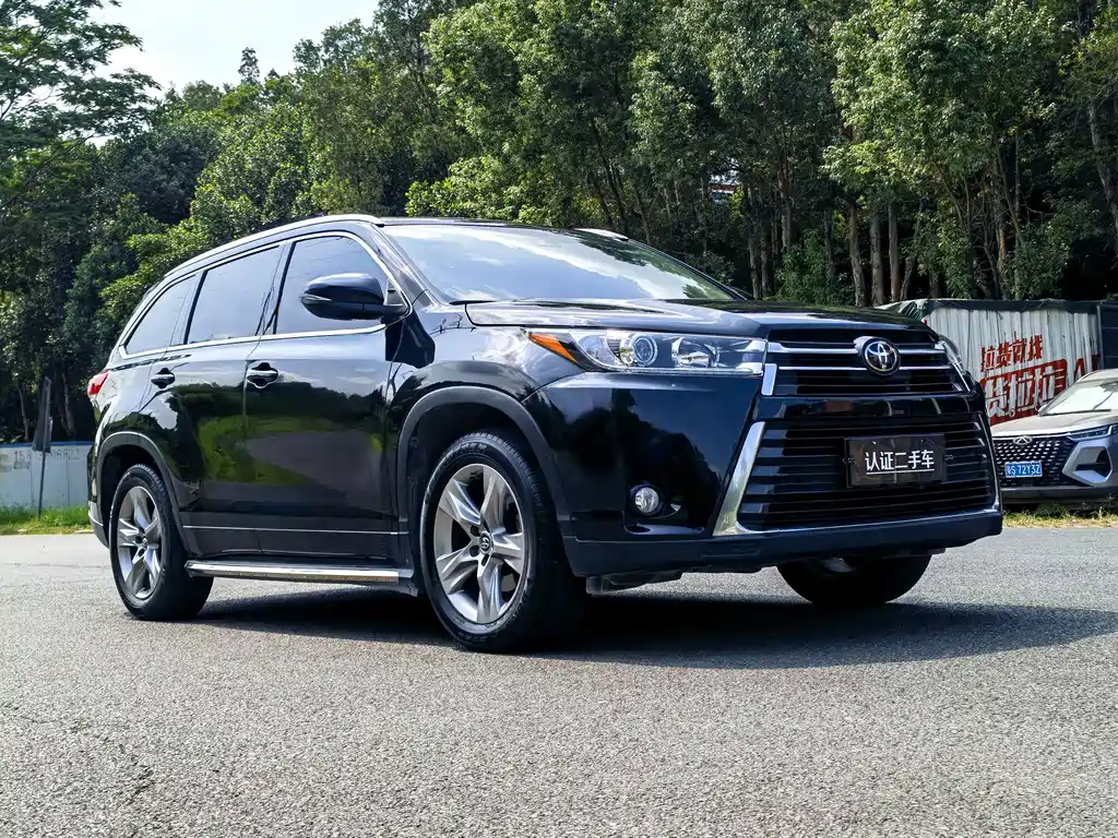 Toyota Highlander — фото 3