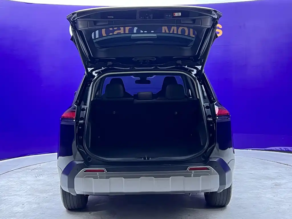 Toyota RAV4 — фото 16