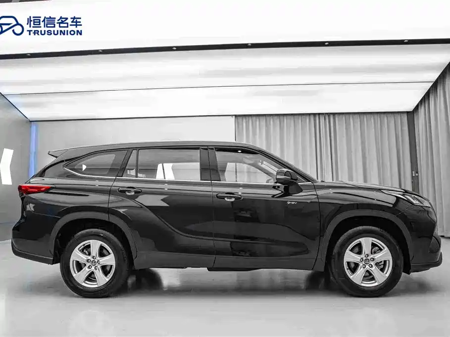 Toyota Highlander — фото 4