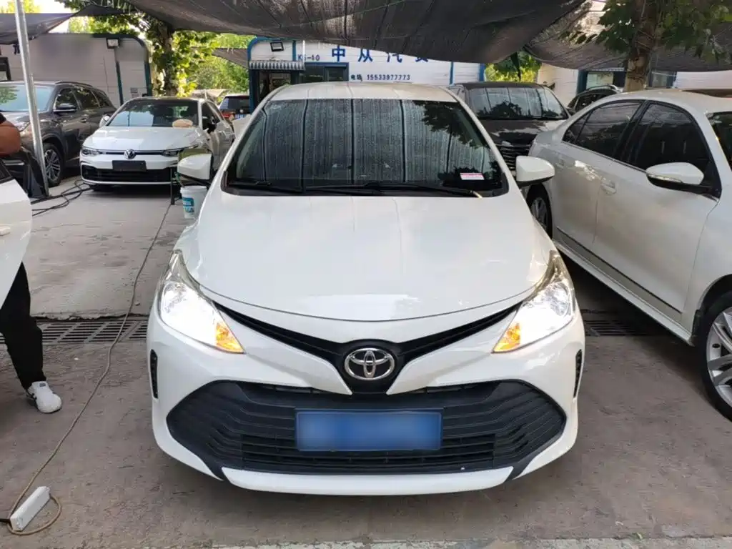 Toyota Vios — фото 3