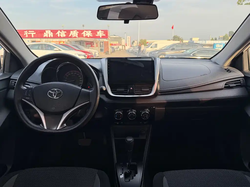 Toyota Vios — фото 9