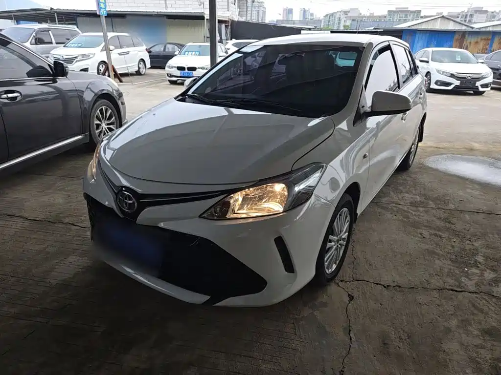 Toyota Vios FS — фото 2