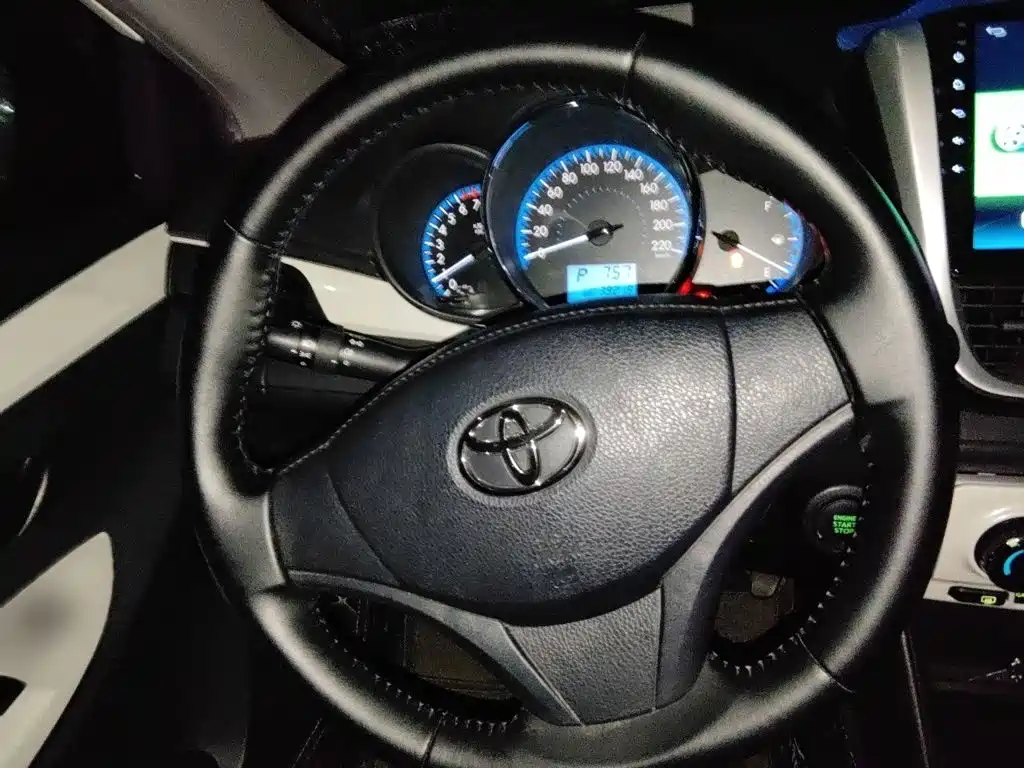 Toyota Vios — фото 3