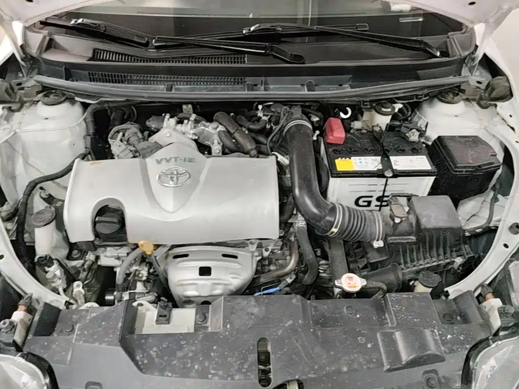 Toyota Yaris L — фото 20