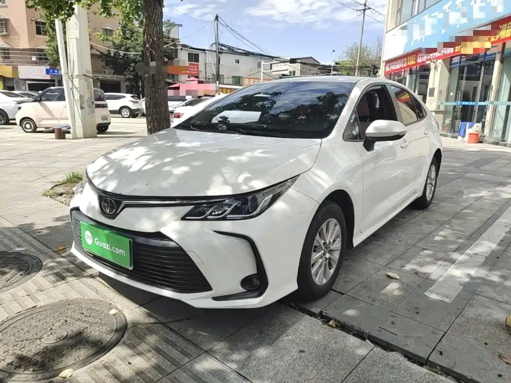 Toyota Corolla — фото 2