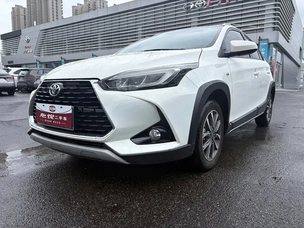 Toyota Yaris L