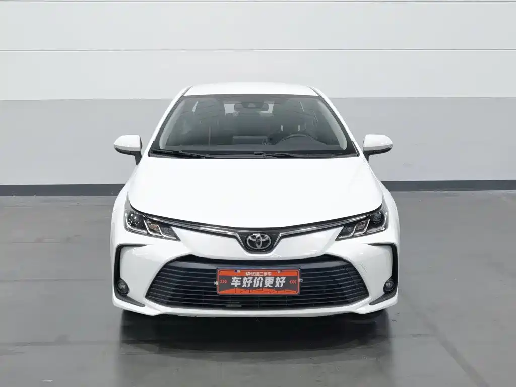 Toyota Corolla — фото 3