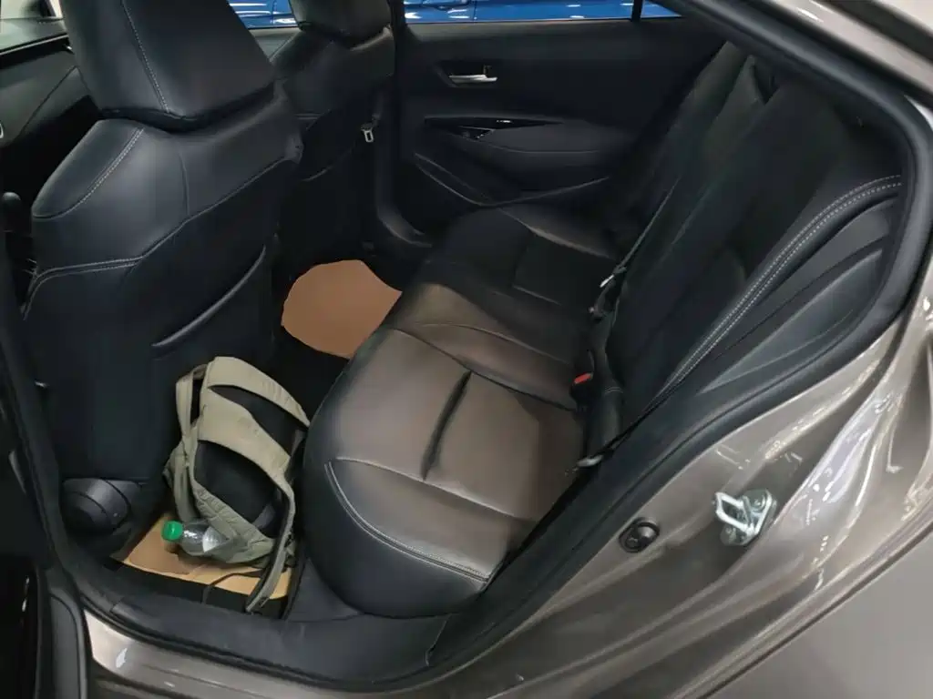 Toyota Allion — фото 17