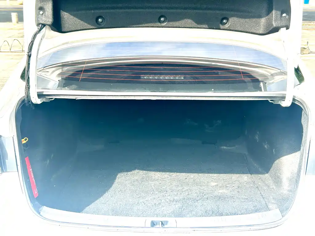 Toyota Corolla — фото 9