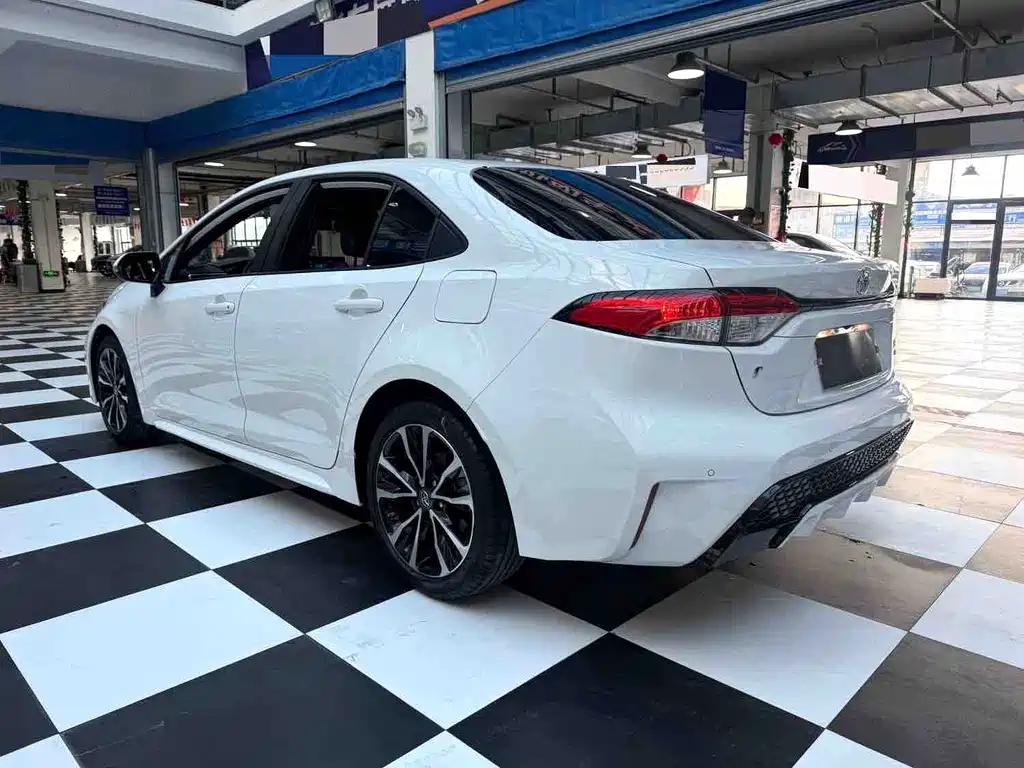 Toyota Levin — фото 17
