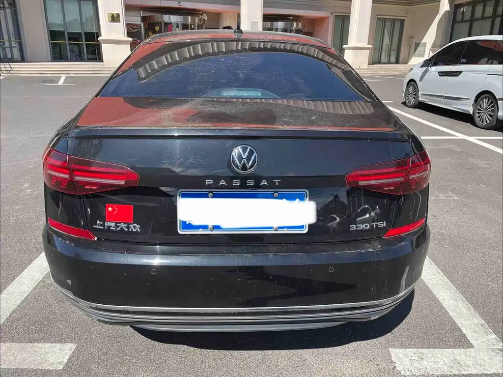 Volkswagen Passat — фото 3