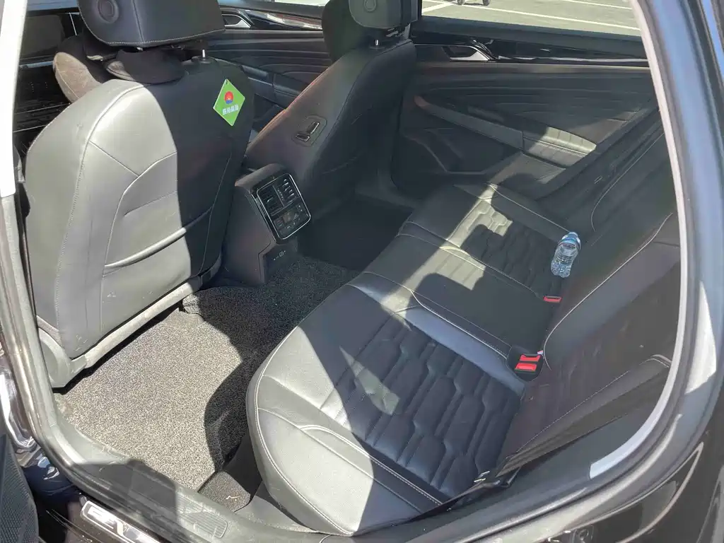 Volkswagen Passat — фото 6