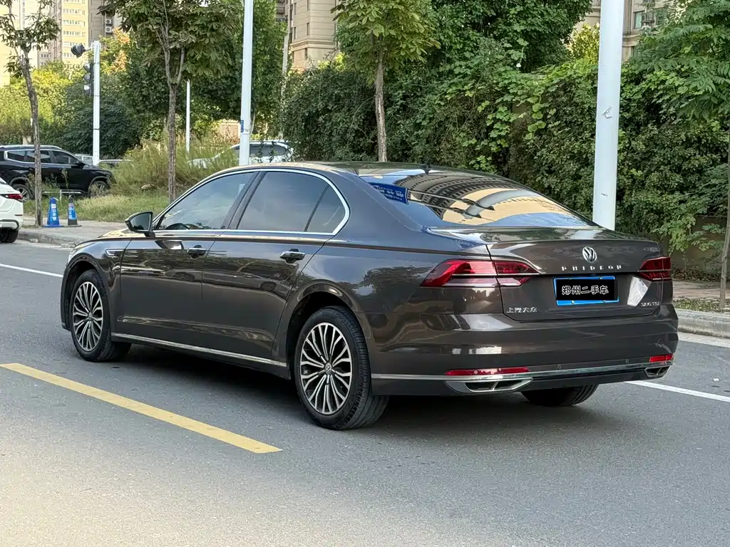 Volkswagen Phideon — фото 4