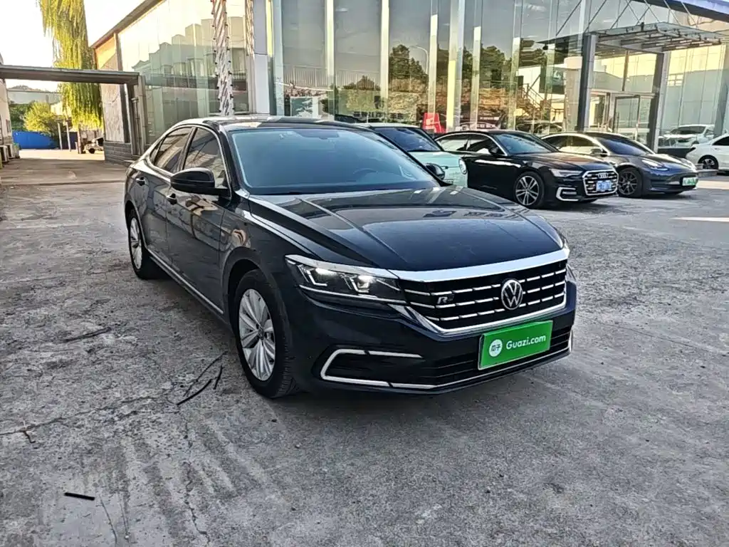 Volkswagen Passat — фото 4