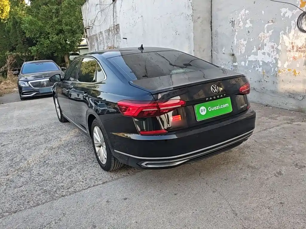 Volkswagen Passat — фото 5