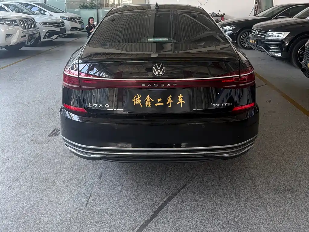 Volkswagen Passat — фото 4