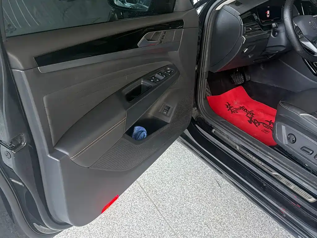 Volkswagen Passat — фото 8