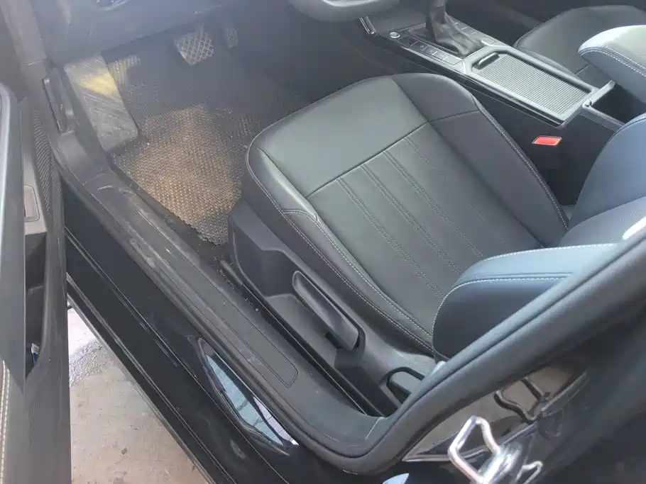 Volkswagen Passat — фото 9