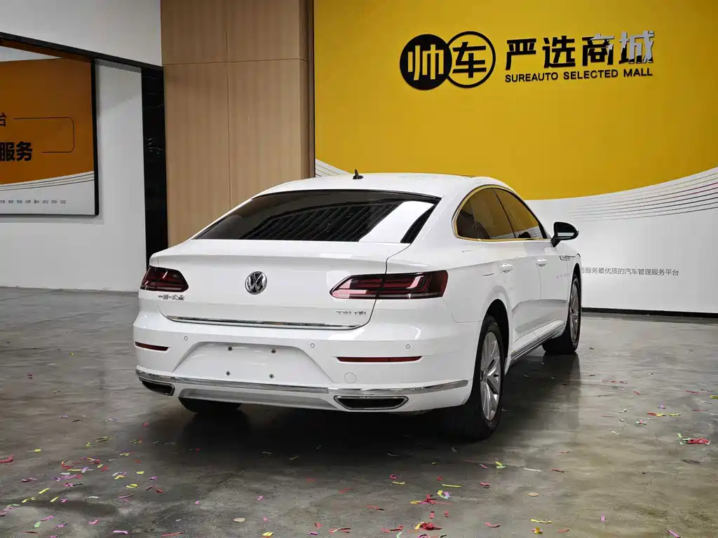 Volkswagen CC — фото 6