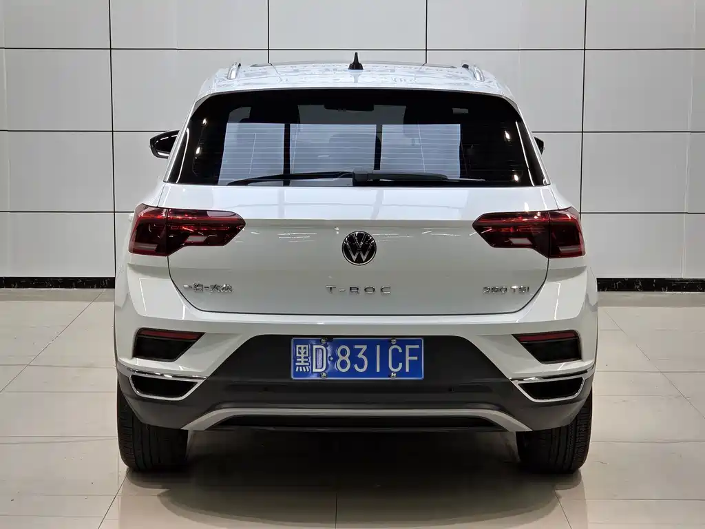 Volkswagen T-Roc — фото 5
