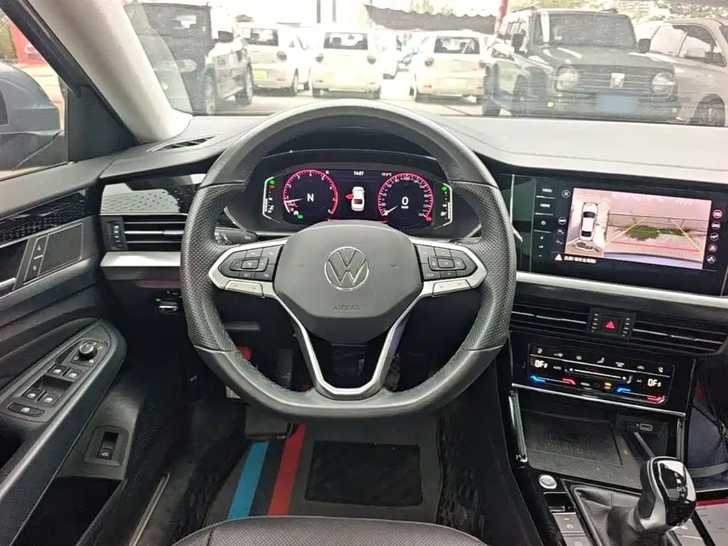 Volkswagen Passat — фото 11