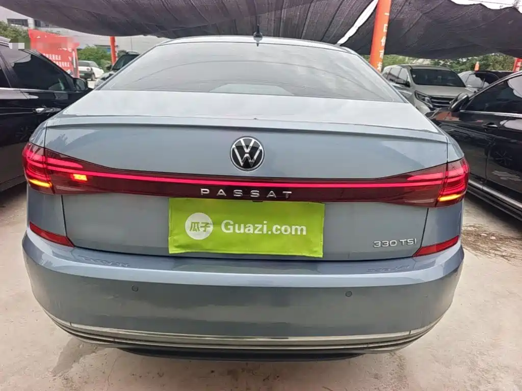 Volkswagen Passat — фото 6