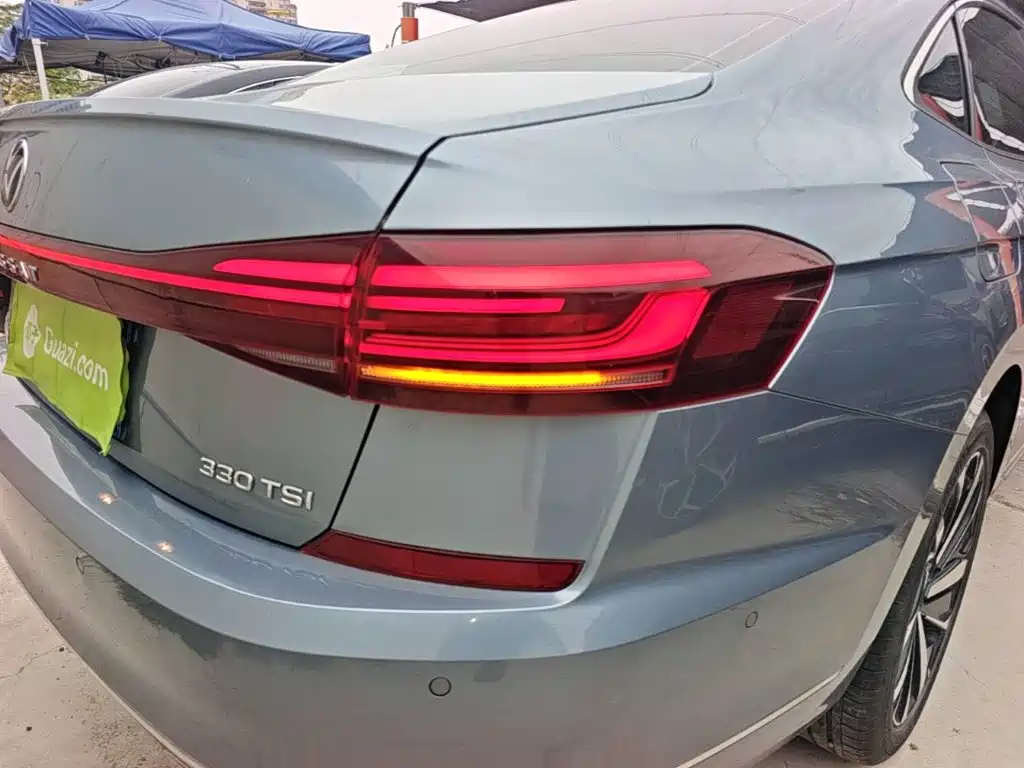 Volkswagen Passat — фото 8