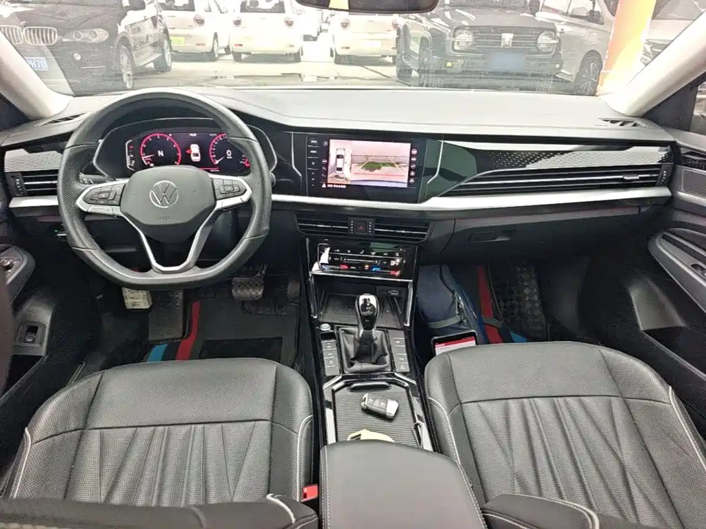 Volkswagen Passat — фото 10